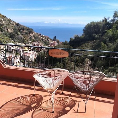 Villa Vittorio - Splendid Panoramic Sea View Terrace Taormina Buitenkant foto
