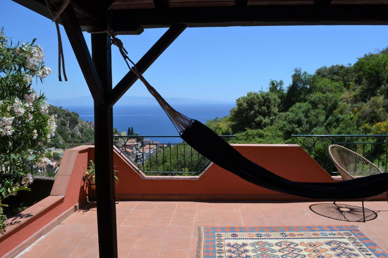 Villa Vittorio - Splendid Panoramic Sea View Terrace Taormina Buitenkant foto
