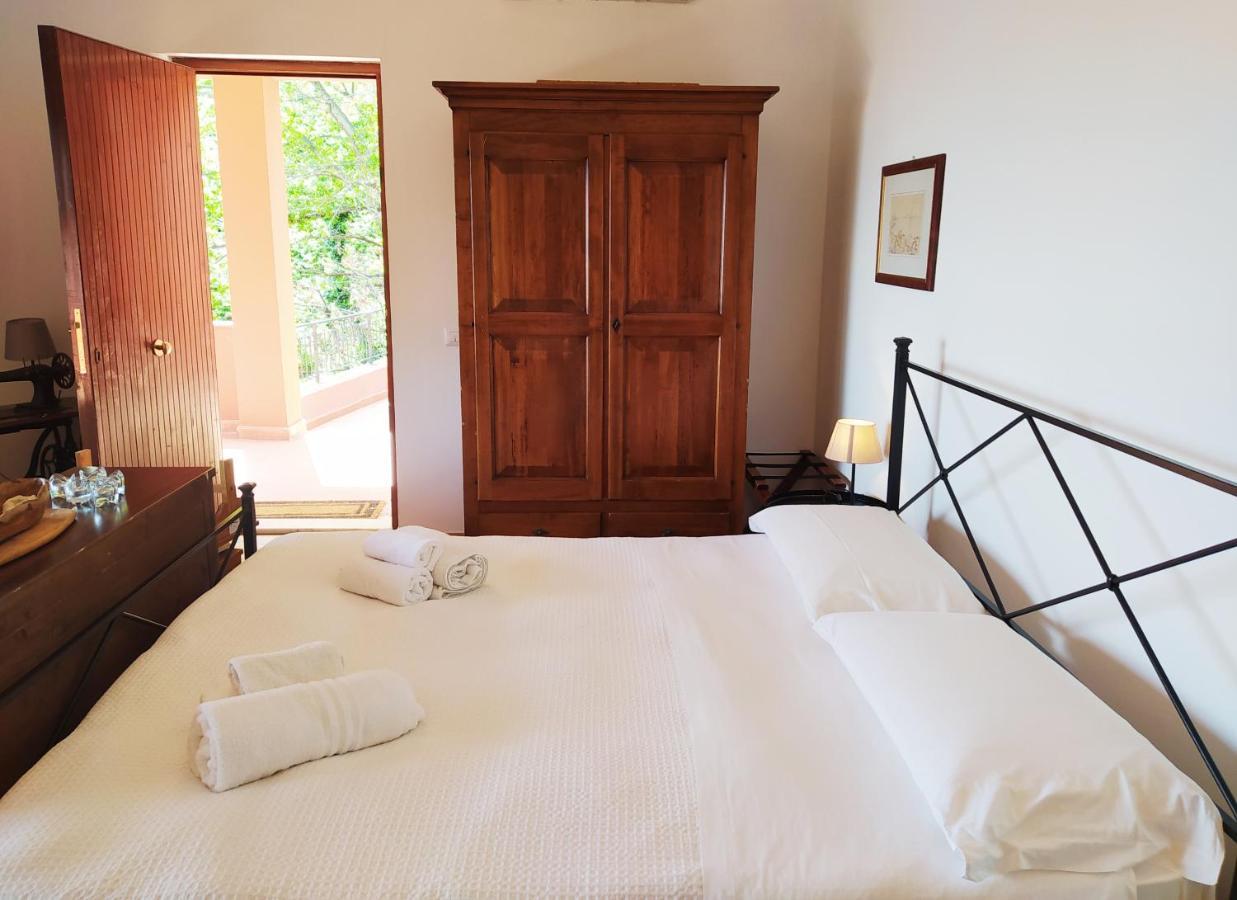 Villa Vittorio - Splendid Panoramic Sea View Terrace Taormina Buitenkant foto